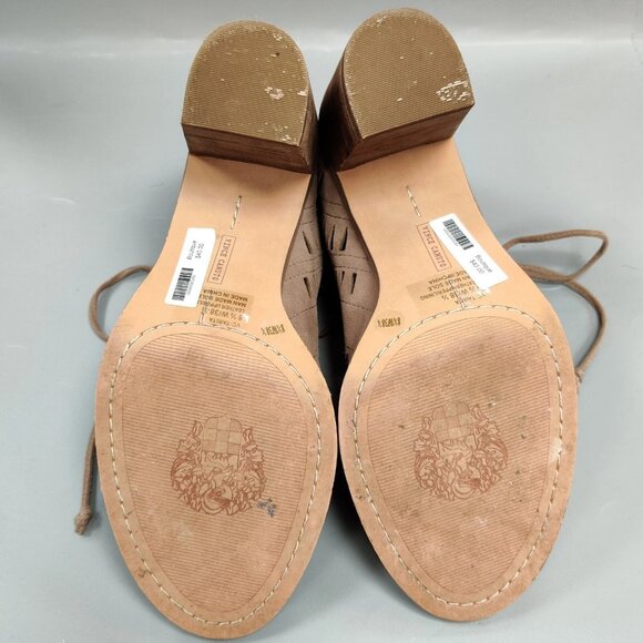 $130 VINCE CAMUTO Tarita Cutout Back Zip Booties Sandals Boho Western Taupe 8.5 - Picture 11 of 11